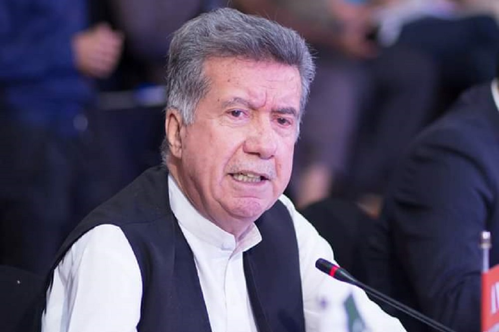 افراسیاب خټک: د طالبانو او پاکستان جګړه د سیمې د اقتصادي دهلېز د ګډوډولو استخباراتي لوبه ده